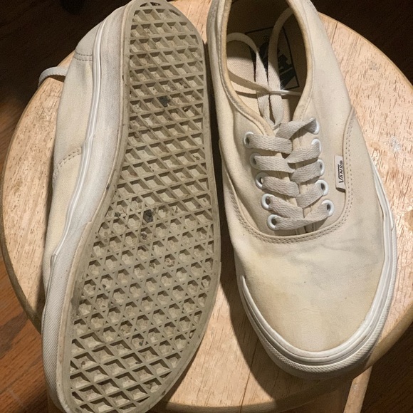 2 pairs of Vans used 7.5 - Picture 5 of 13
